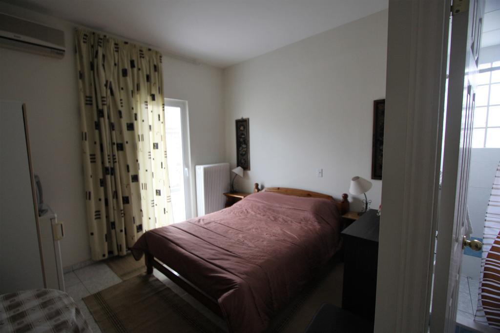Miloi Rooms And Apartments Exteriér fotografie