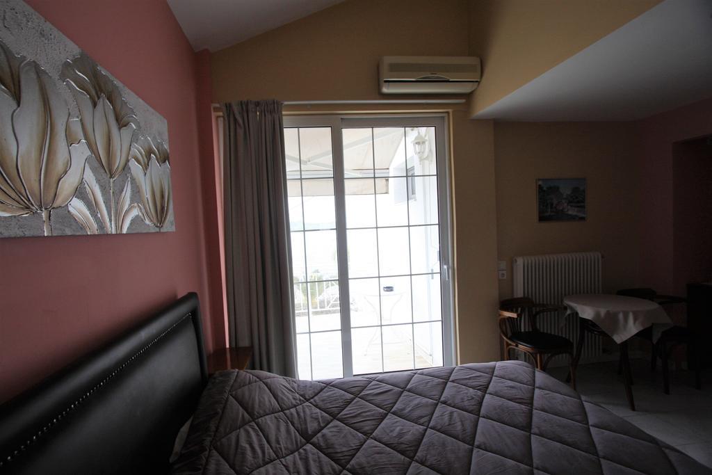 Miloi Rooms And Apartments Exteriér fotografie